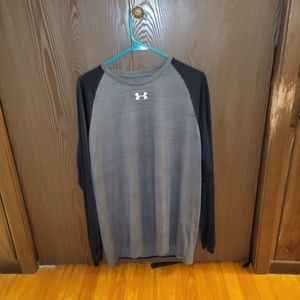 Men's UA dri fit long sleeve size XL black and gray